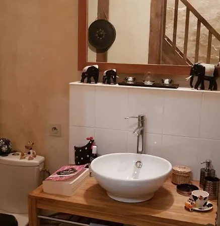 Chateau De La Cressonniere Bed & Breakfast